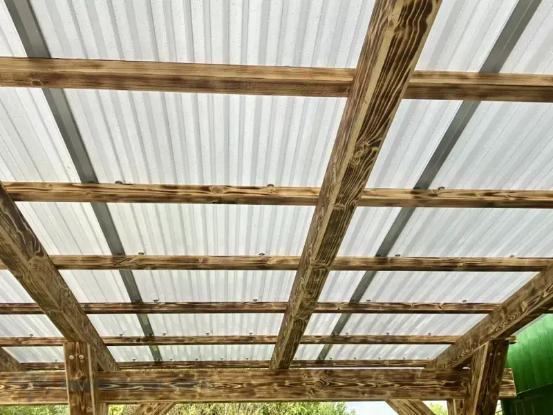 Trapézová polykarbonátová deska 76/18 šedá (teploreflexní) Solar control hladká Suntuf